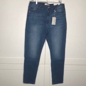 Kan Can Skinny Jeans